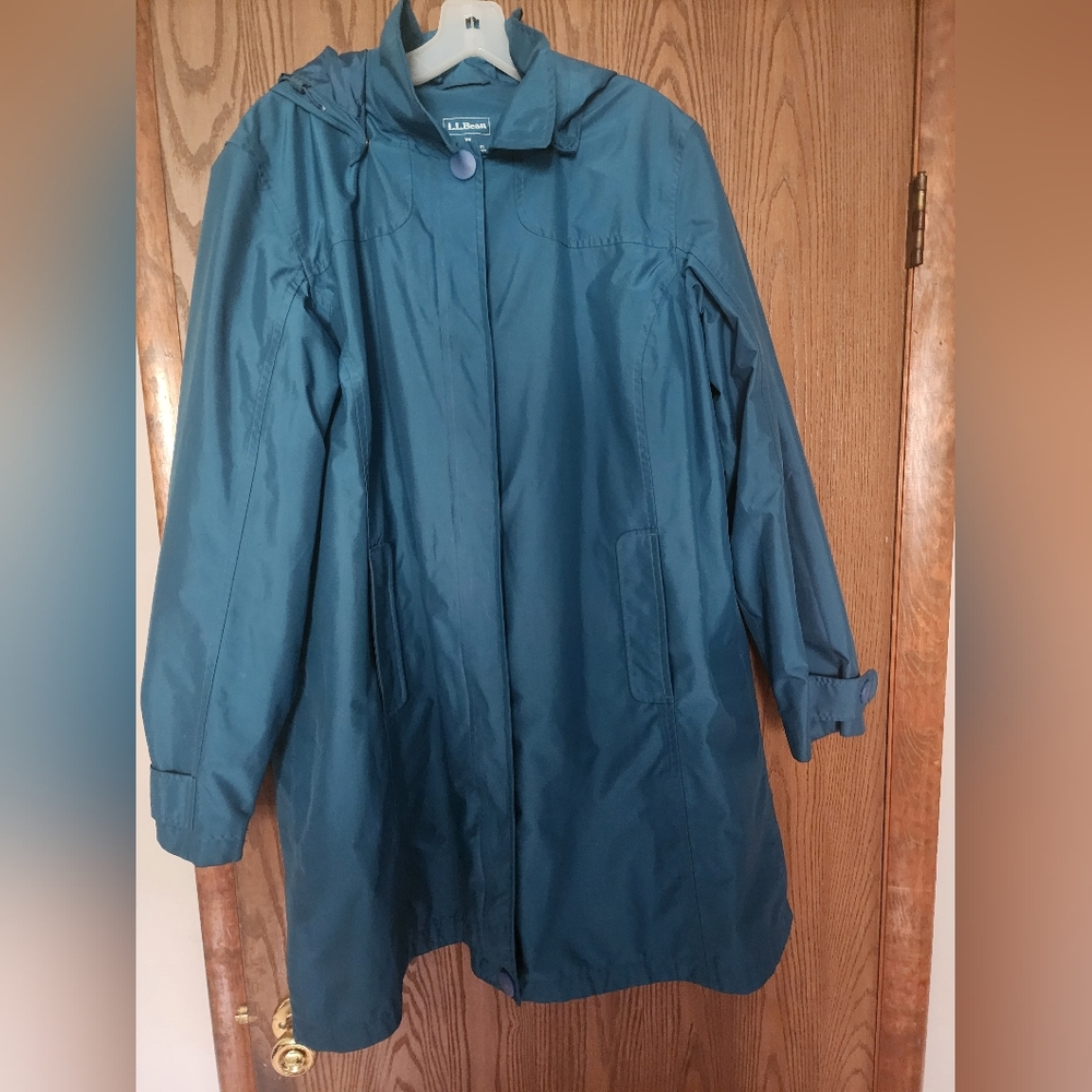 Women's Raincoat